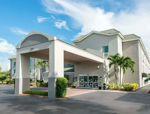 Sleep Inn Clearwater - St Petersburg hotel detail image 1