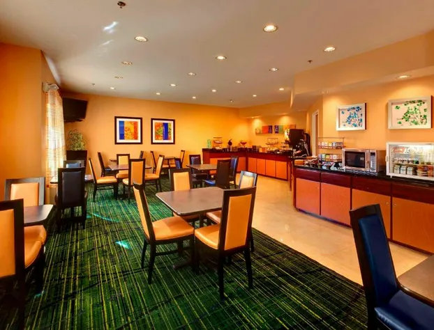 Fairfield Inn & Suites by Marriott St Petersburg Clearwater hotel detail image 2