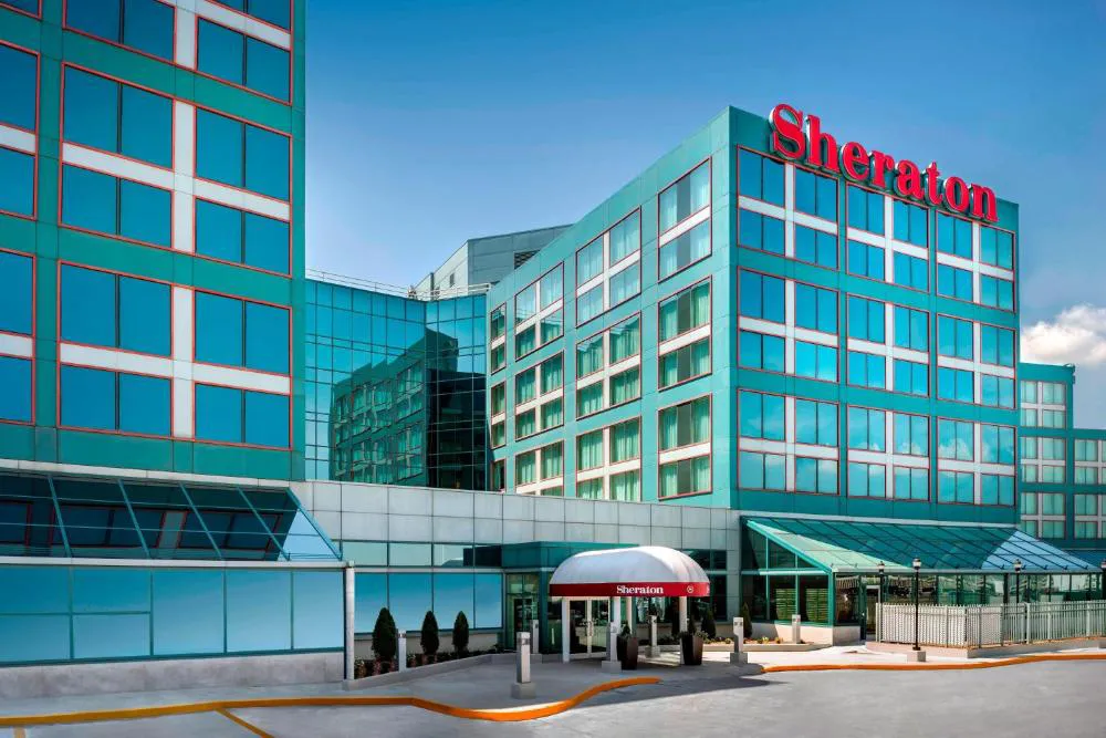 Sheraton Gateway Hotel In Toronto International Airport hotel hero