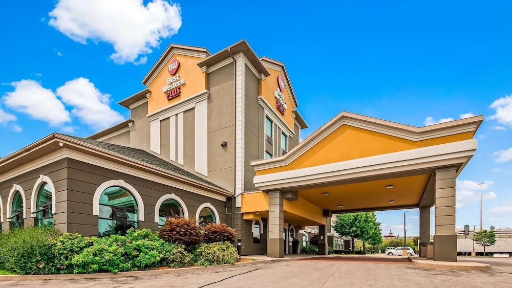 Best Western Plus Executive Inn hotel hero