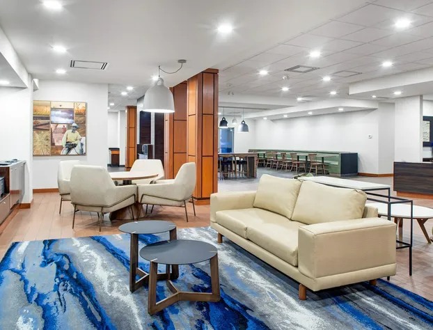 Fairfield Inn & Suites by Marriott Toronto Mississauga hotel detail image 1