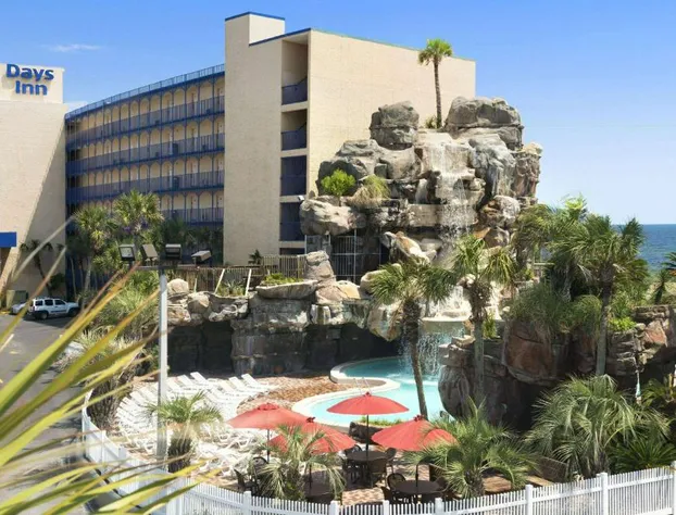 Days Inn by Wyndham Panama City Beach/Beachfront Resort hotel detail image 2