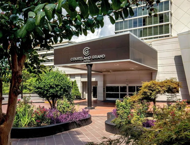 Courtland Grand Hotel, Trademark Collection by Wyndham hotel detail image 1