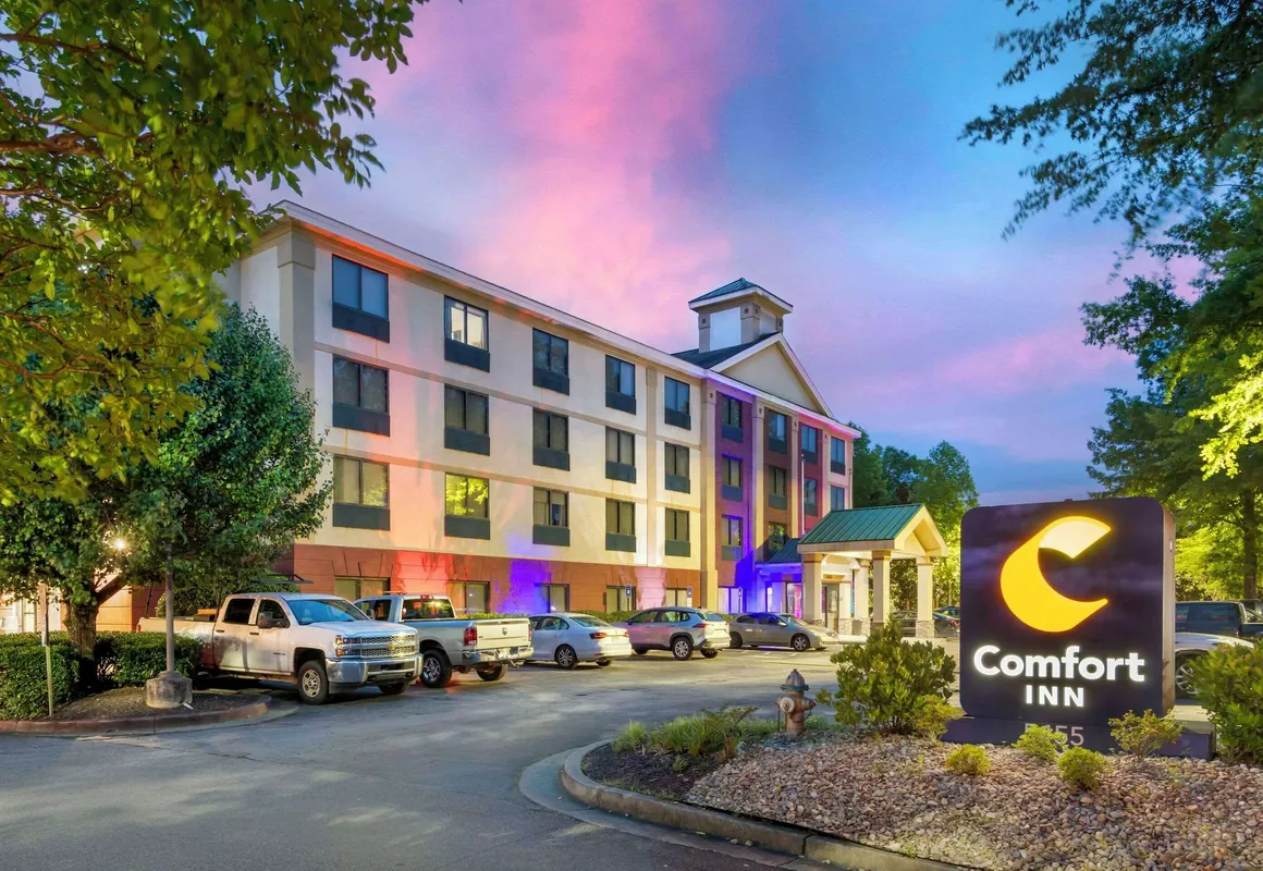Comfort Inn Alpharetta - Atlanta North hotel hero