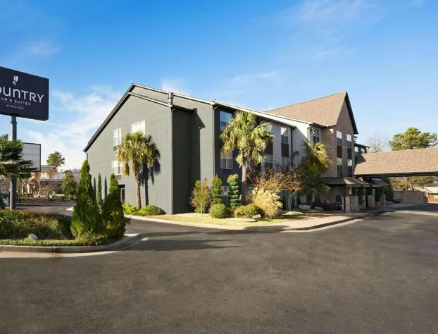 Baymont Inn & Suites by Wyndham Morrow/Atlanta I-75 South hotel detail image 1