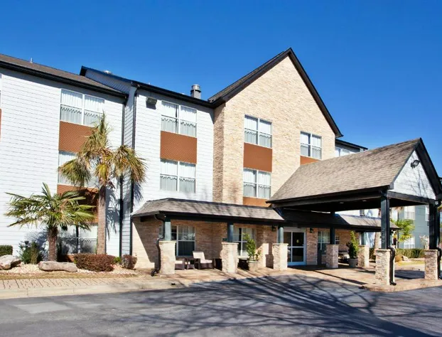 Baymont Inn & Suites by Wyndham Morrow/Atlanta I-75 South hotel detail image 3