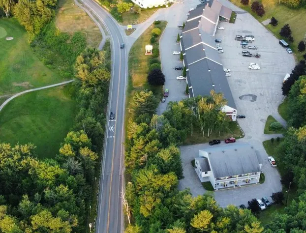 Town and Country Inn & Resort hotel detail image 1