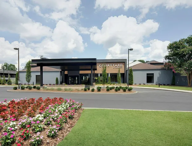 Courtyard by Marriott Atlanta Windy Hill/Ballpark hotel detail image 4