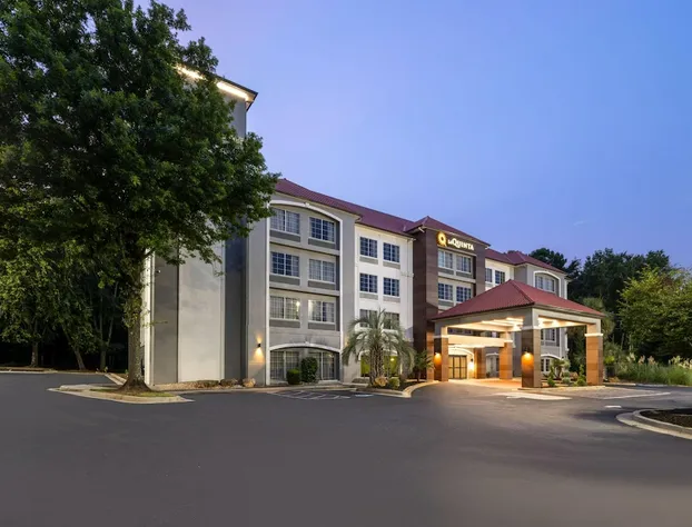 La Quinta Inn & Suites by Wyndham Atlanta Stockbridge hotel detail image 2