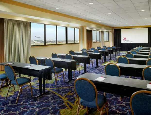 Atlanta Airport Marriott hotel detail image 3