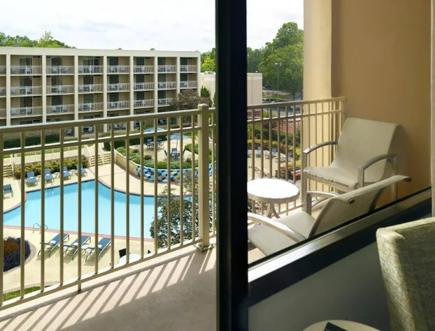 Atlanta Airport Marriott hotel detail image 1