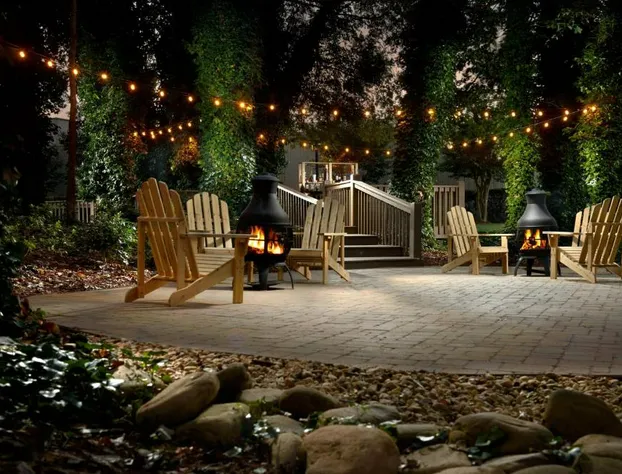 Atlanta Airport Marriott hotel detail image 2