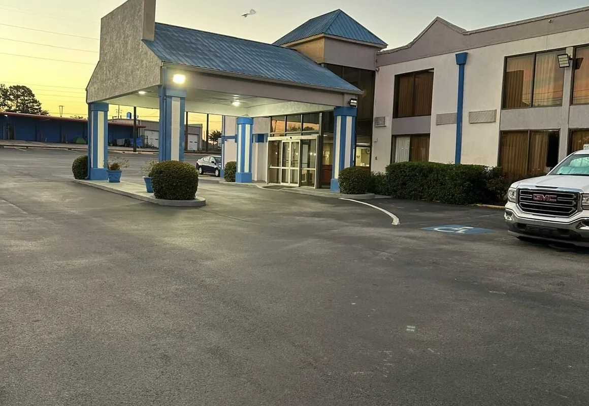 Rodeway Inn Stone Mountain hotel hero