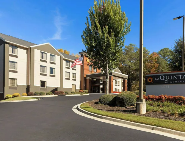 La Quinta Inn & Suites by Wyndham Snellville-Stone Mountain hotel detail image 4