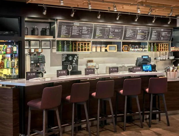 Courtyard Jersey City Newport hotel detail image 1