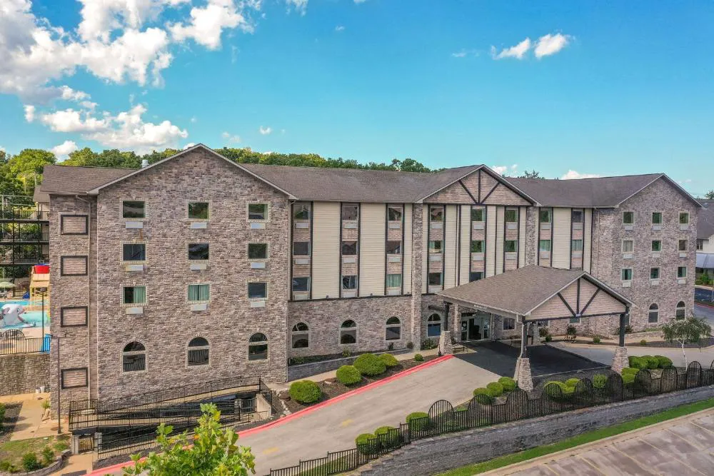 The Branson Waterpark Hotel hotel hero