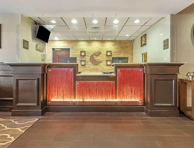 Comfort Suites Newark - Harrison hotel detail image 3