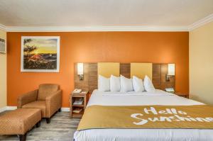 Days Inn by Wyndham Palm Springs hotel detail image 3