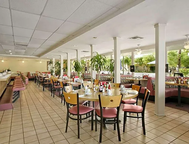 Days Inn by Wyndham Palm Springs hotel detail image 3