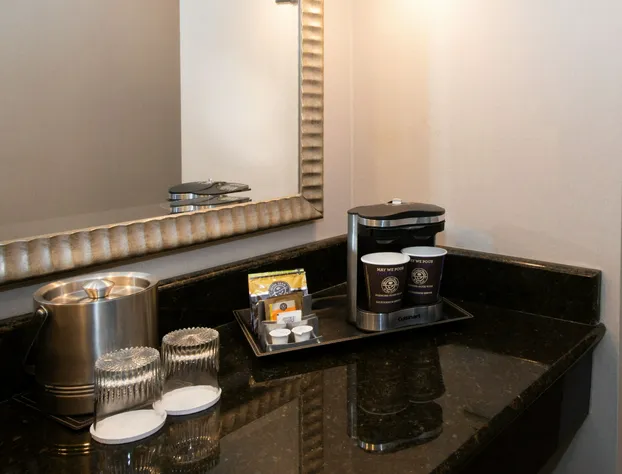 DoubleTree Suites by Hilton Hotel Philadelphia West hotel detail image 2