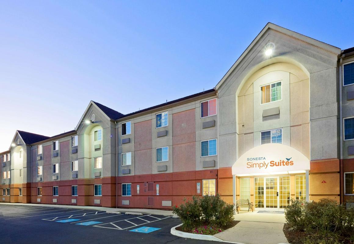 Sonesta Simply Suites Philadelphia Mount Laurel hotel hero
