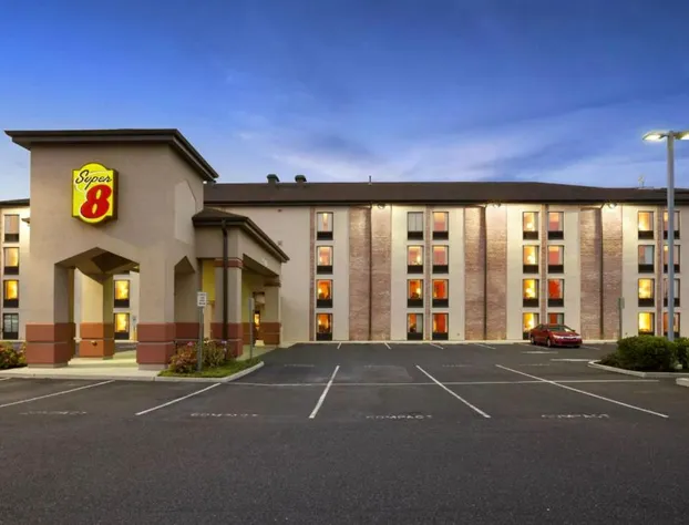 Super 8 by Wyndham Mount Laurel hotel detail image 2