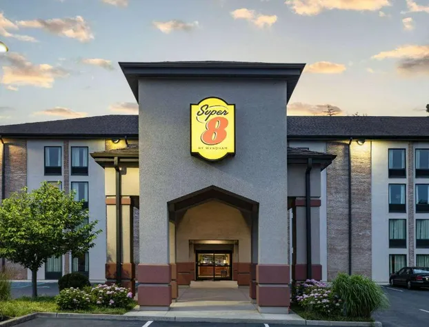 Super 8 by Wyndham Mount Laurel hotel detail image 2