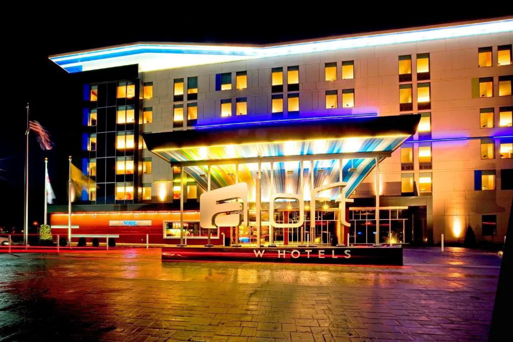 Aloft Mount Laurel hotel hero