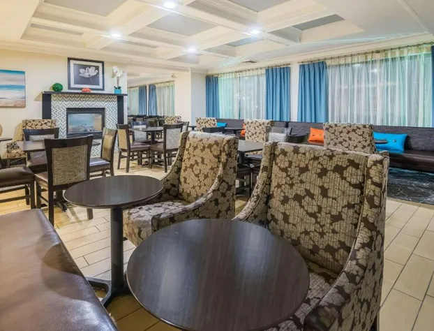 Hampton Inn Philadelphia/Plymouth Meeting hotel detail image 2