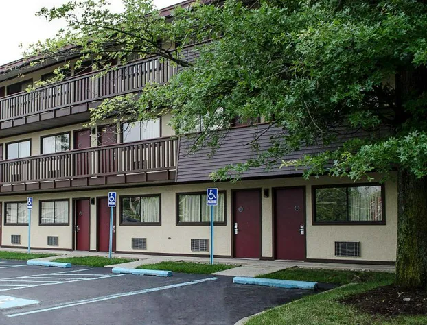 Red Roof Inn Philadelphia - Oxford Valley hotel detail image 4