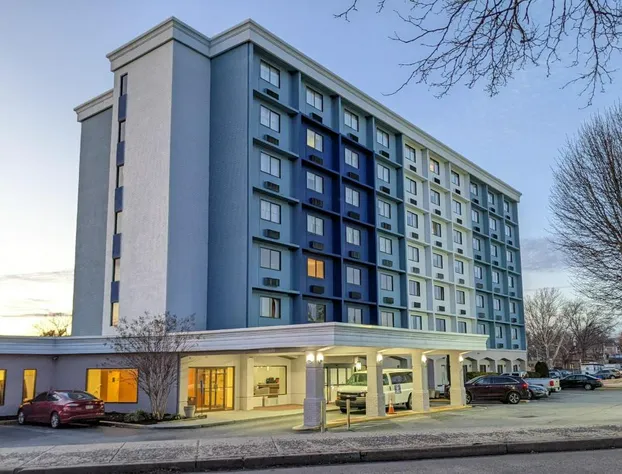 Comfort Inn Philadelphia International Airport West hotel detail image 4