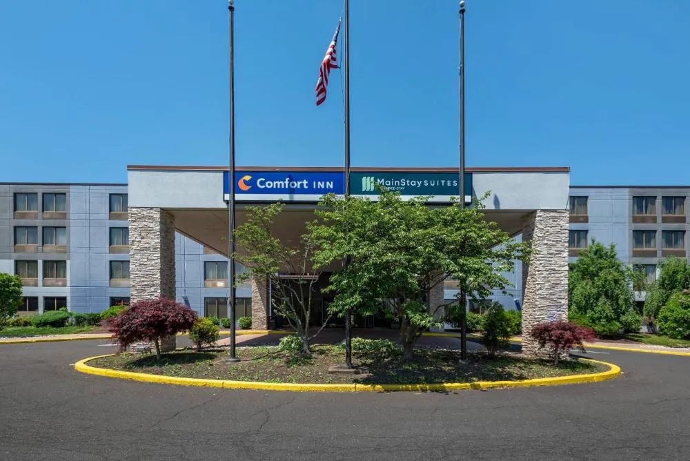 Comfort Inn Horsham - Philadelphia hotel hero