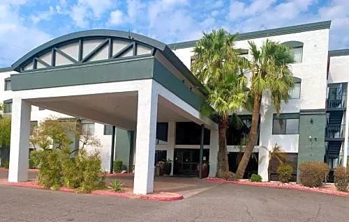 Tempe by the Mall Phoenix Airport Hotel hotel hero