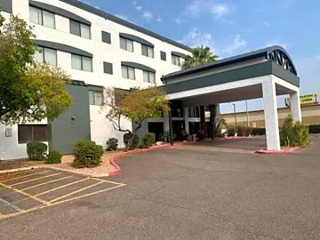 Tempe by the Mall Phoenix Airport Hotel hotel detail image 2