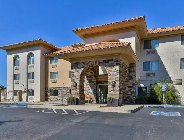 Wingate by Wyndham Chandler/Phoenix hotel detail image 1