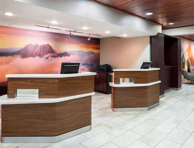 Courtyard by Marriott Scottsdale North hotel detail image 3