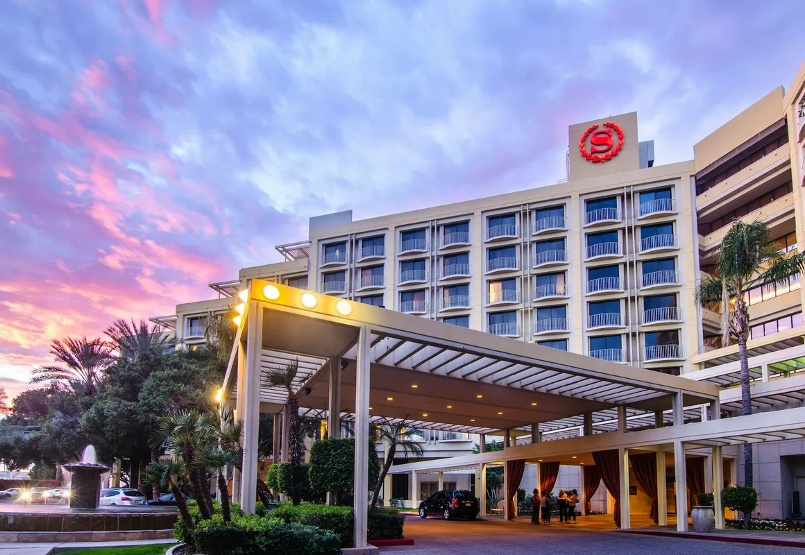 Sheraton Crescent Hotel hotel hero