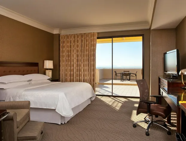 Sheraton Crescent Hotel hotel detail image 4