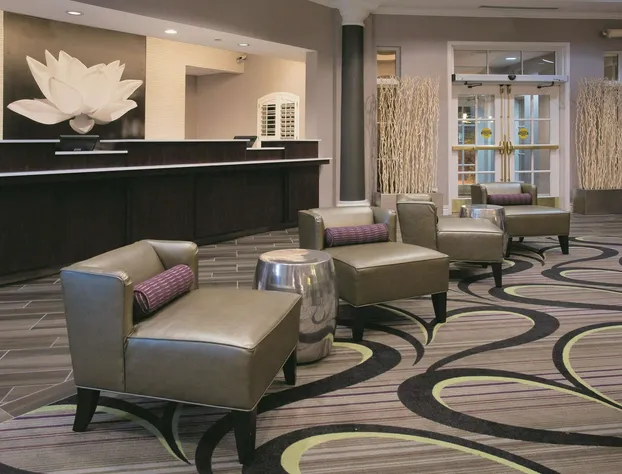 La Quinta Inn & Suites by Wyndham Mesa Superstition Springs hotel detail image 2