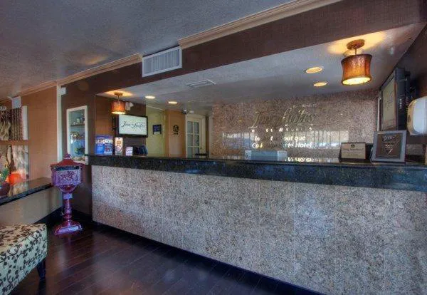 SureStay InnSuites Phoenix Hotel & Suites by Best Western hotel detail image 3