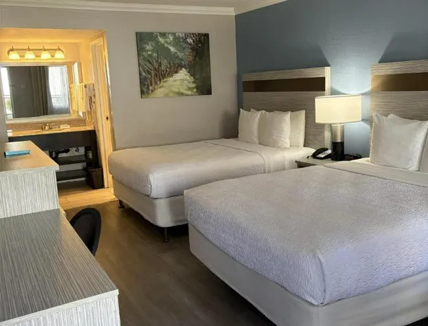 SureStay InnSuites Phoenix Hotel & Suites by Best Western hotel detail image 1