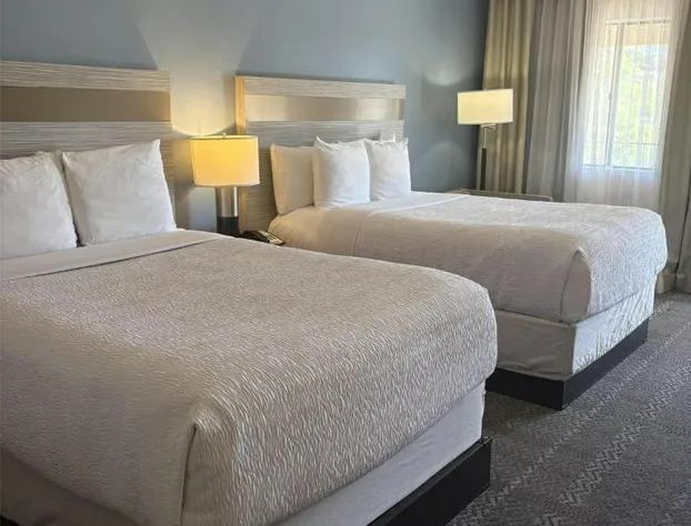 SureStay InnSuites Phoenix Hotel & Suites by Best Western hotel detail image 2