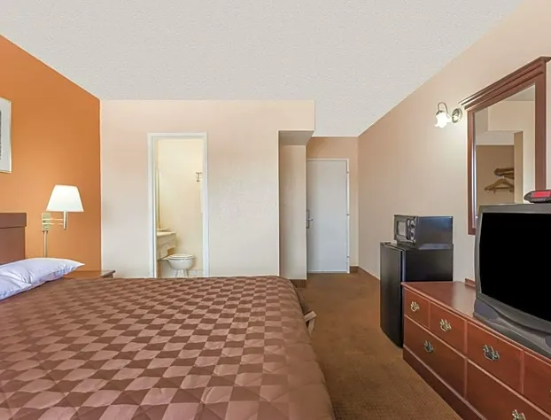 Travelodge by Wyndham Mesa hotel detail image 3