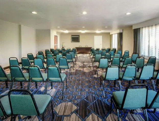 Hampton Inn Phoenix-Airport North hotel detail image 4