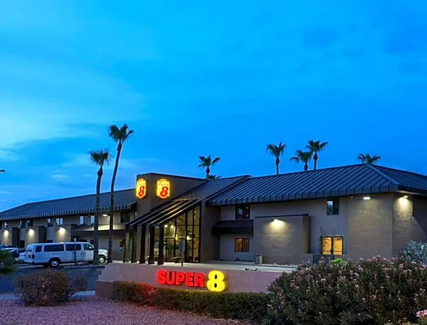 Super 8 by Wyndham Chandler Phoenix hotel detail image 1