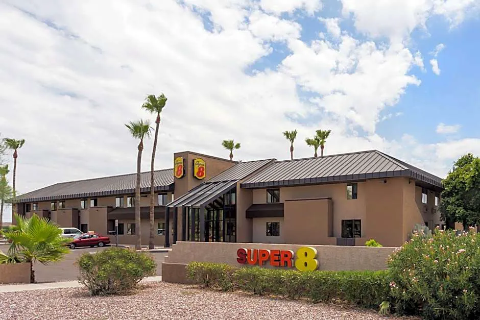 Super 8 by Wyndham Chandler Phoenix hotel hero