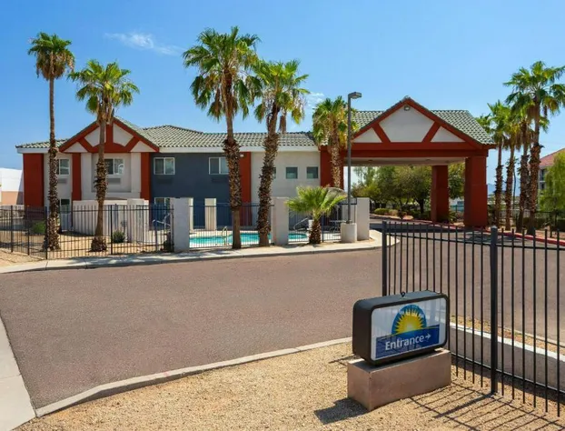 Days Inn by Wyndham Phoenix West hotel detail image 3