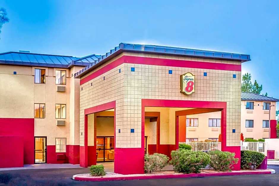 Super 8 by Wyndham - Mesa/Gilbert hotel hero