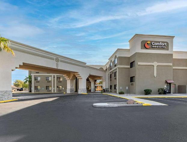 Comfort Inn & Suites Surprise Near Sun City West hotel detail image 1