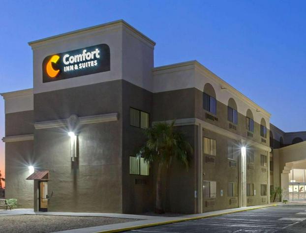 Comfort Inn & Suites Surprise Near Sun City West hotel detail image 2